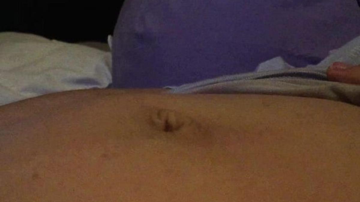 a vrut sa se laude cu burta de gravida si a postat o poza pe internet cand au vazut imaginea