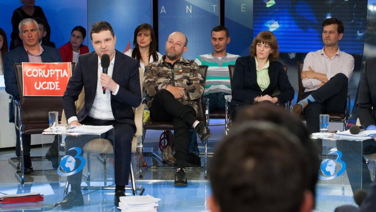 nicusor dan ii da replica gabrielei firea bucuresteni autob