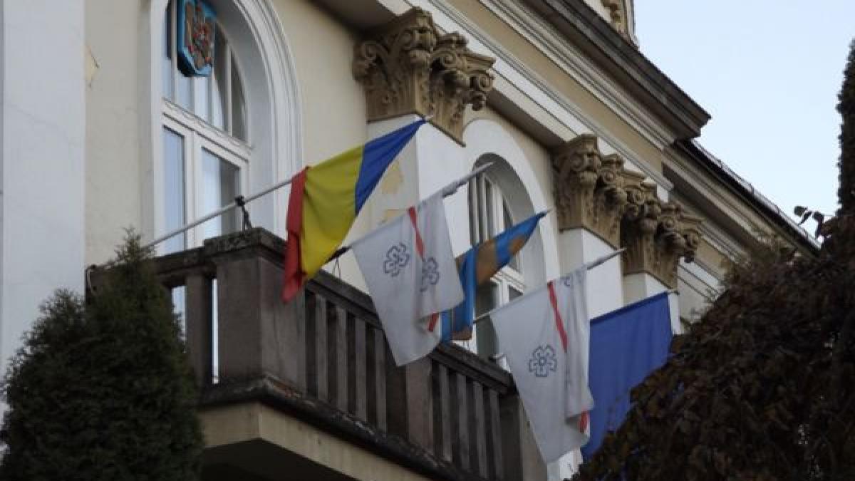 ce a patit primarul din miercurea ciuc dupa ce a arborat pe primarie steagul ungariei si cel