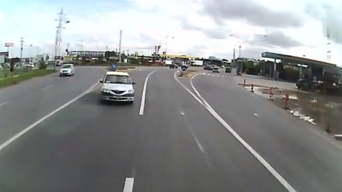 se intampla in romania un taximetrist a intrat pe contrasens si s a izbit de un autocamion