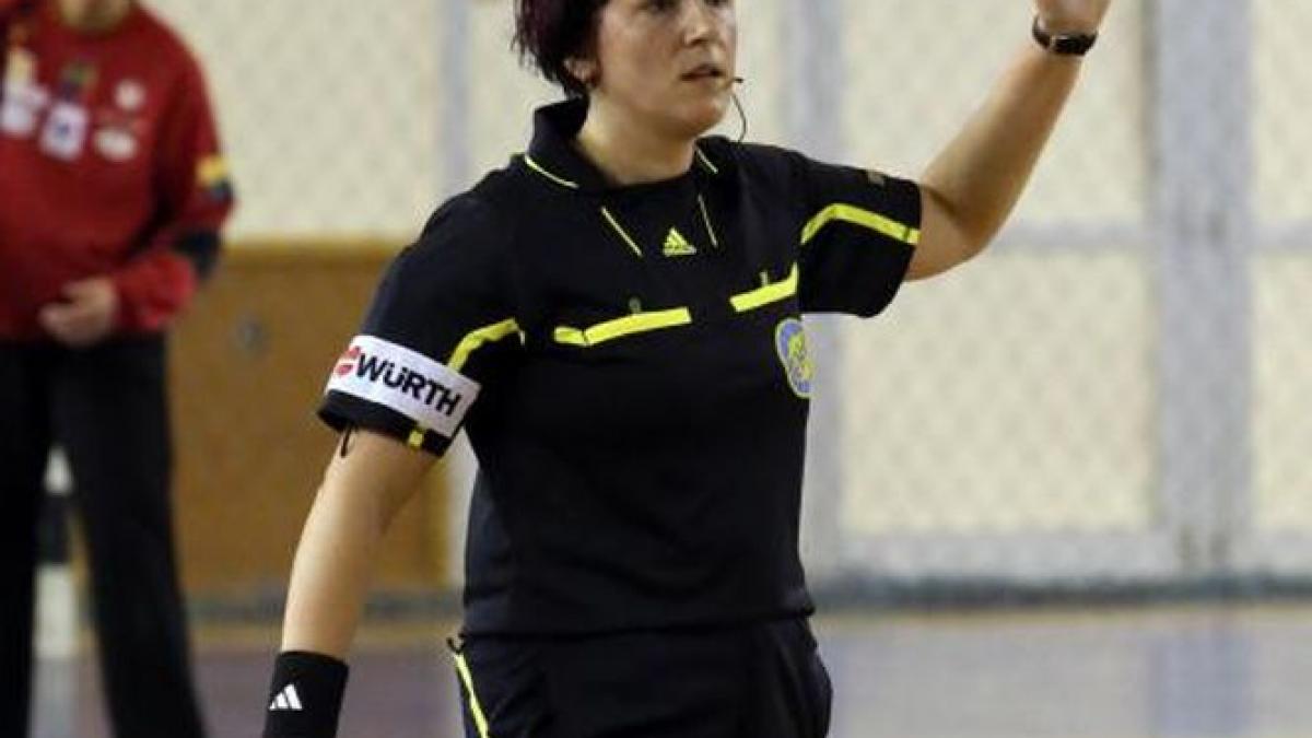 un arbitru de handbal din romania tinta unui atac de tip terorist motorul masinii a bubuit