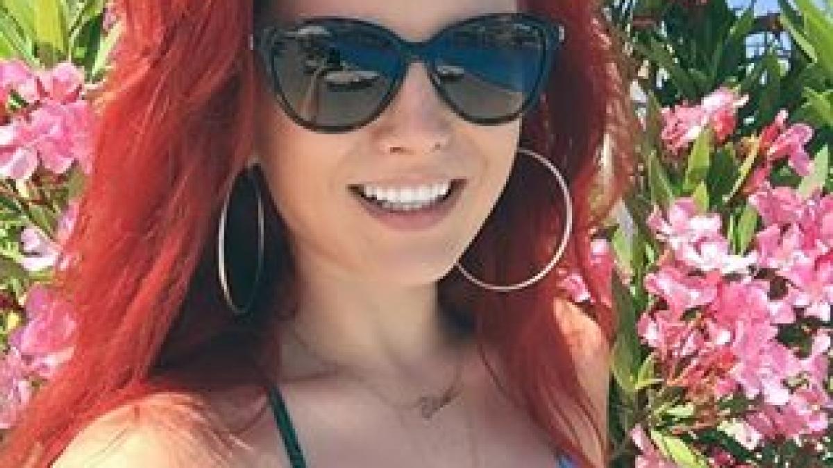 elena gheorghe este una dintre cele mai hot mamici din showbiz iata dovada foto