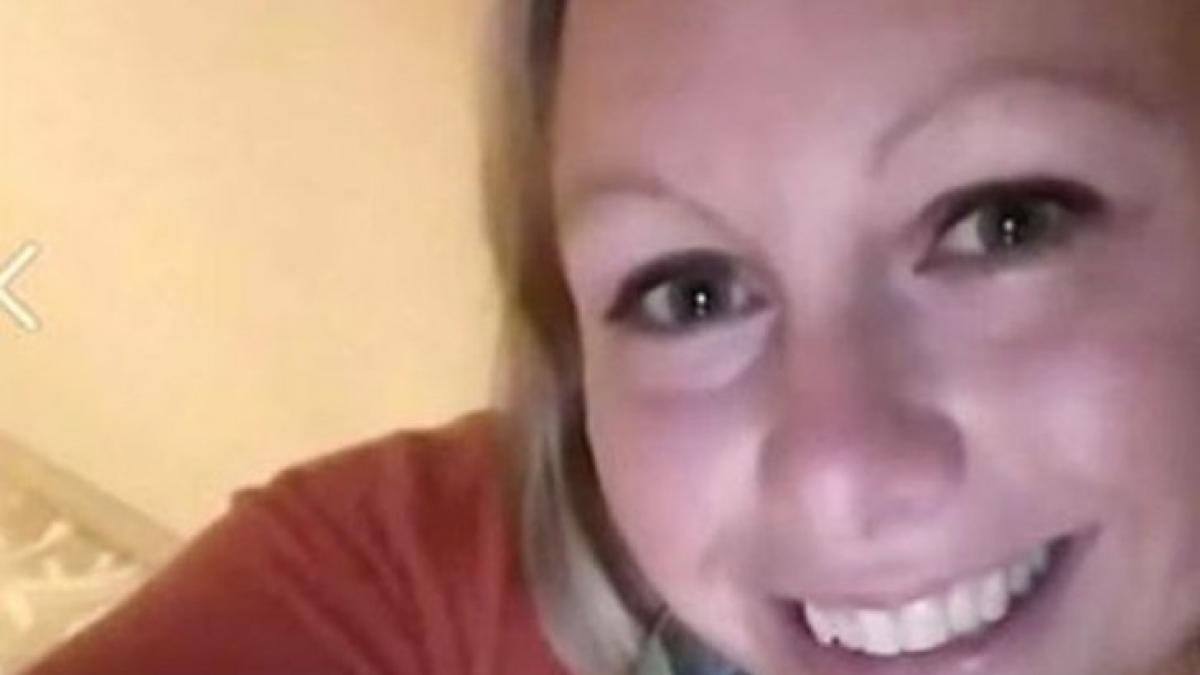 o profesoara de 38 de ani relatii sexuale cu un elev de 15 ani