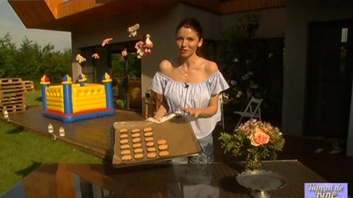 numai de bine cea mai simpla si ieftina reteta de biscuiti