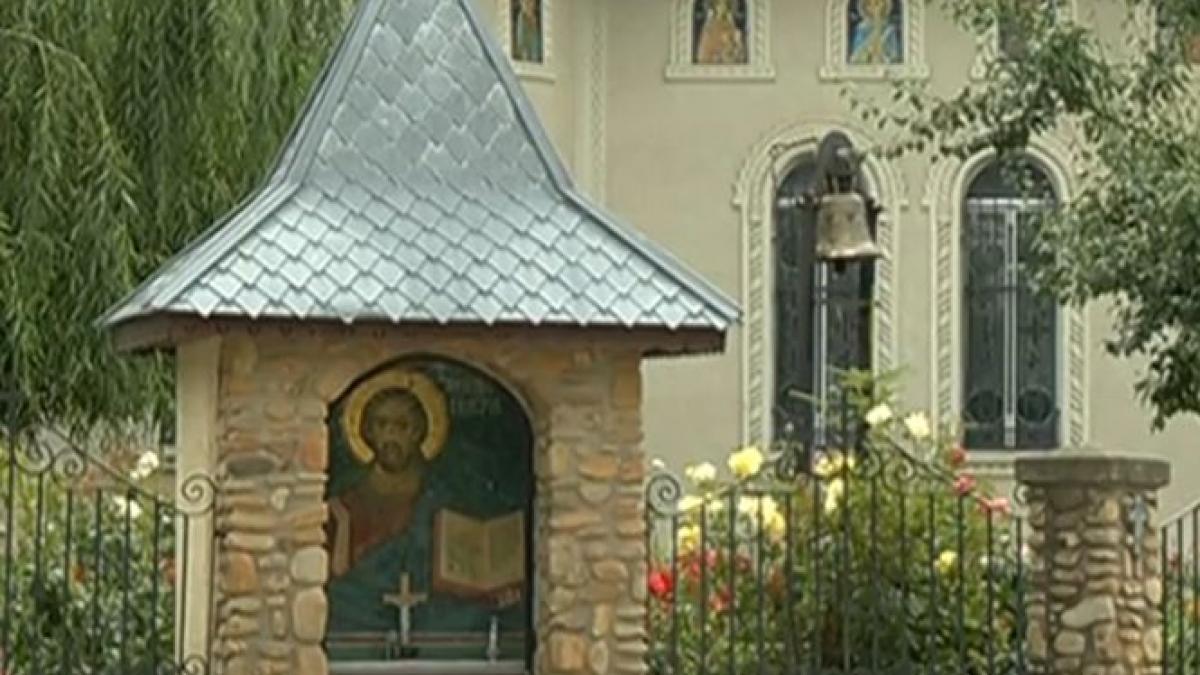 inalt preasfintitul ciprian episcop preoti