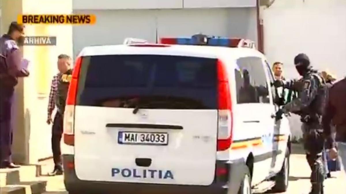 rafuiala bucuresti interlopi pistoale sabii