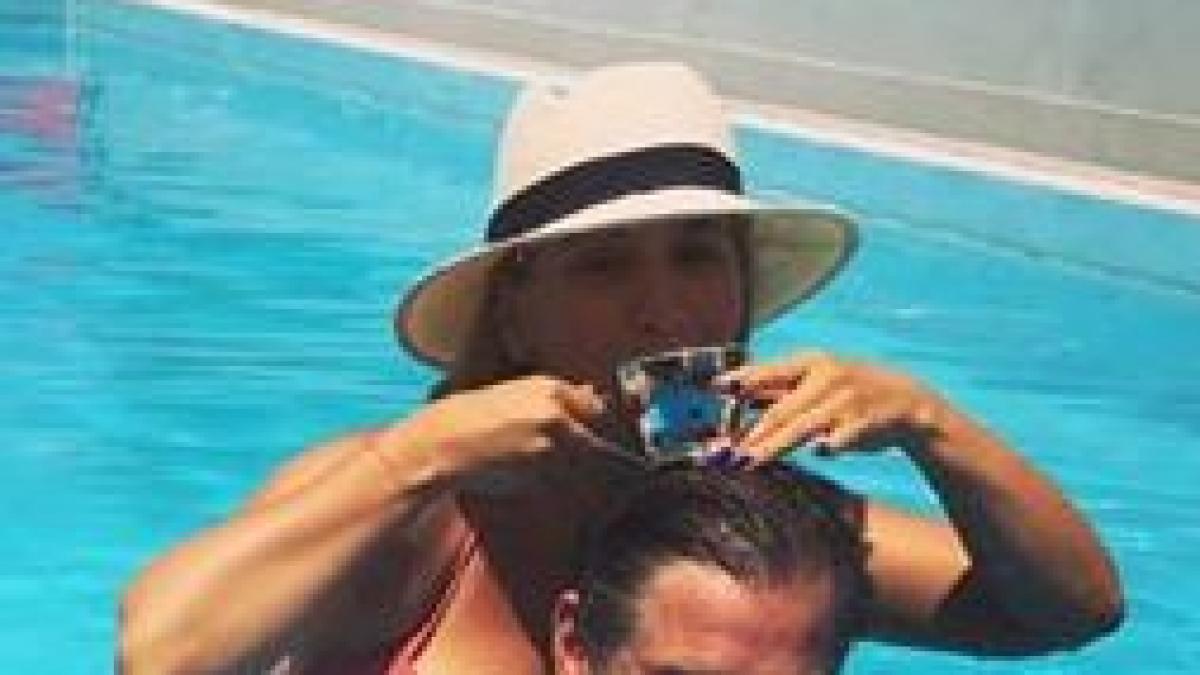 andreea esca asa cum nu ai mai vazut o niciodata cine este barbatul care a insotit o la piscina