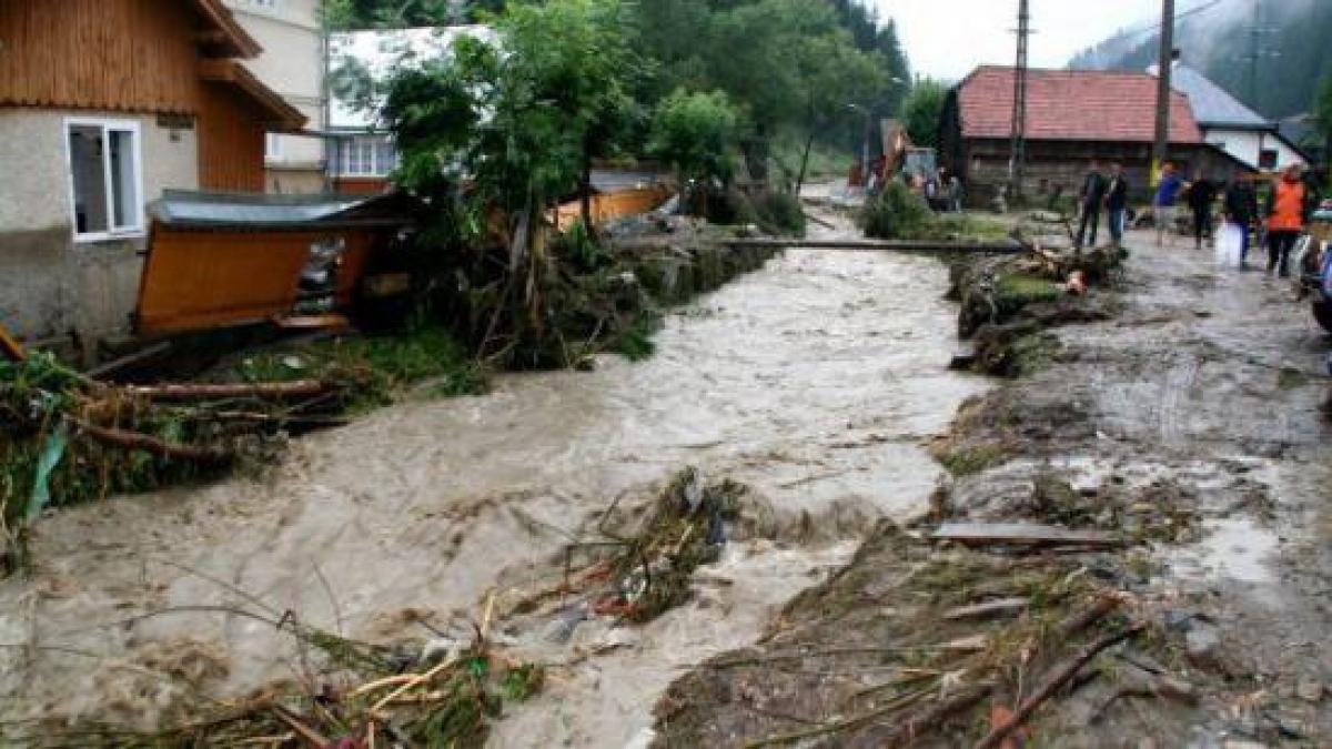 codul rosu de inundatii a fost prelungit
