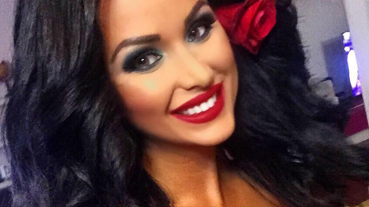 cum arata daniela crudu in costum de baie