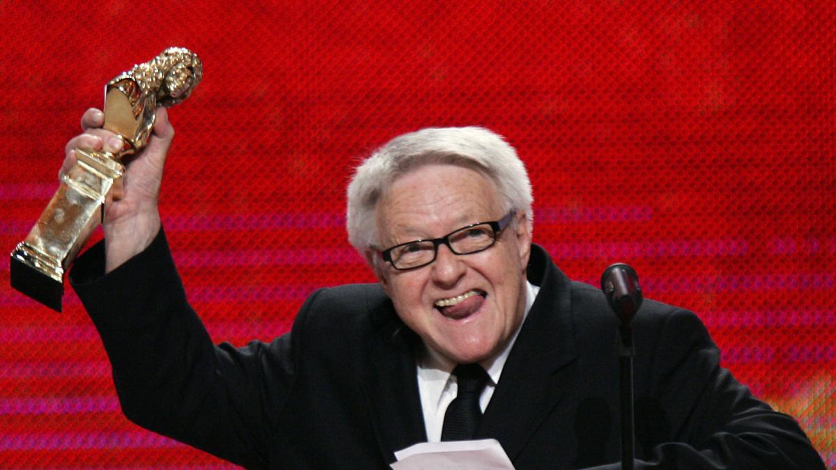 actorul de comedie francez roger dumas a murit la varsta de 84 de ani