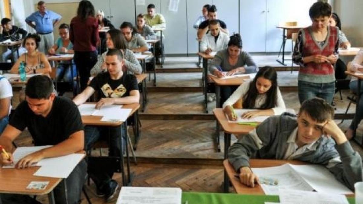 bacalaureat 2016 harghita candidat eliminat de la bacalaureat dupa ce a intrat cu telefonul mobil