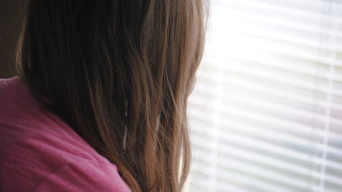 caz socant la brasov i a dat sa bea si a facut sex cu ea desi era inconstienta