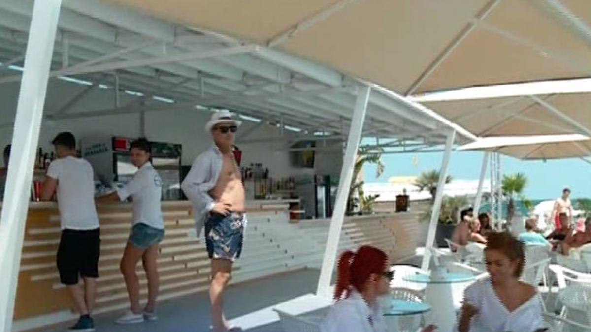 gigi becali concediu la malul marii cum a fost filmat pe plaja latifundiarul din pipera