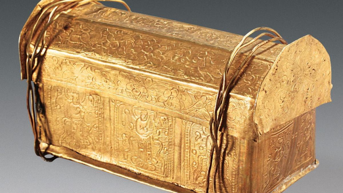 descoperire incredibila intr un cufar antic a stat ascuns 1 000 de ani