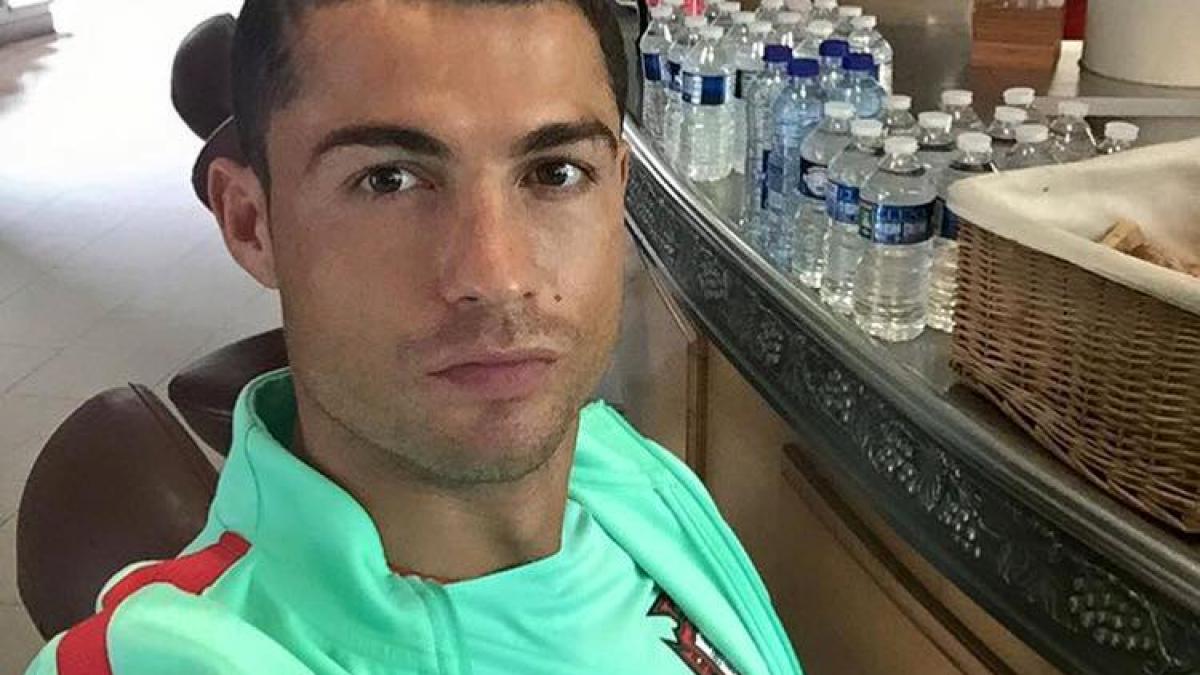 finala euro 2016 panica dupa accidentarea lui cristiano ronaldo ce mesaj a postat mama fotbalistului