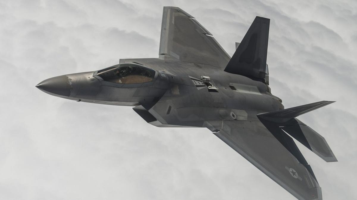 un avion militar s a prabusit in portugalia cel putin trei morti si un ranit grav