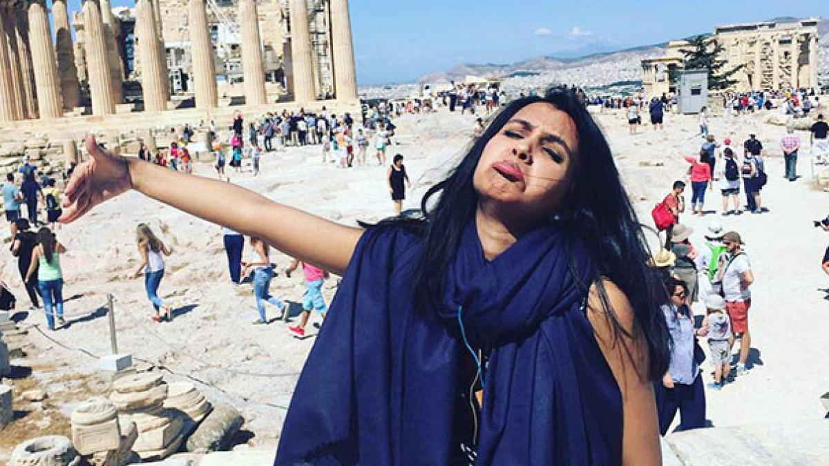 doi proaspat casatoriti erau in luna de miere insa doar tanara apare in poze motivul este fabulos