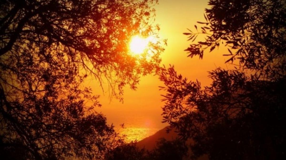 prognoza meteo pentru zilele urmatoare vreme caniculara ceva mai racoroasa la mare