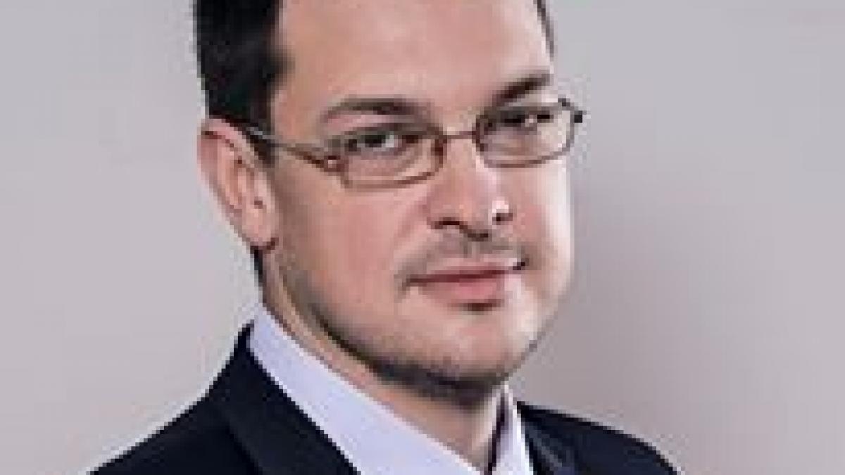 nunta liberala deputatul ovidiu raetchi se insoara cu o experta onu in terorism