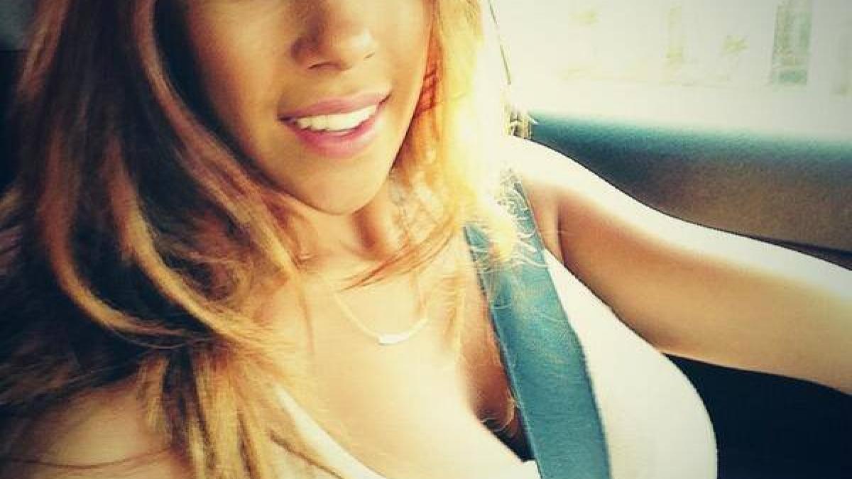 o creatoare de lenjerie intima a facut furori la plaja imaginile sunt geniale