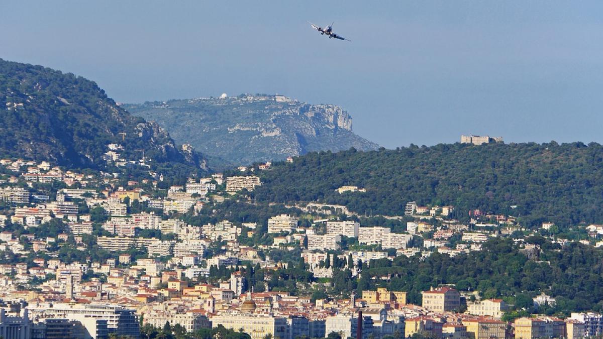alerta nisa evacuare urgenta aeroport