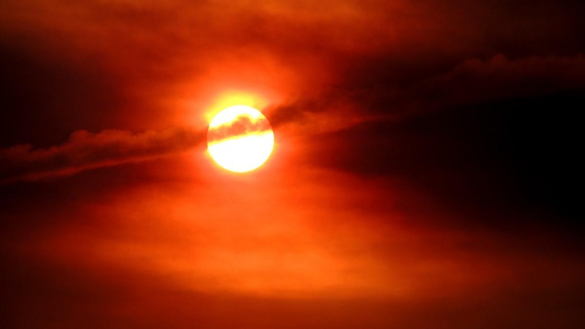 fenomen soare pata intunecata