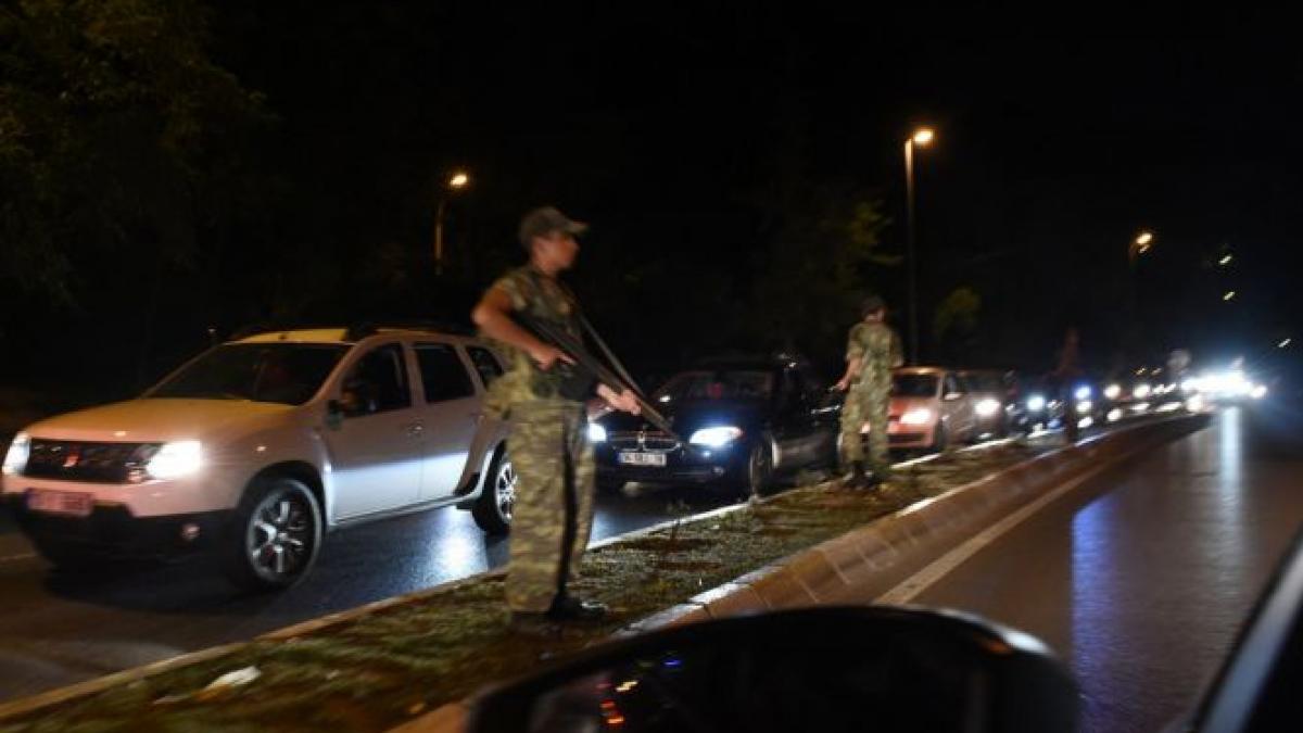 lovitura de stat turcia seful statului major luat ostatic