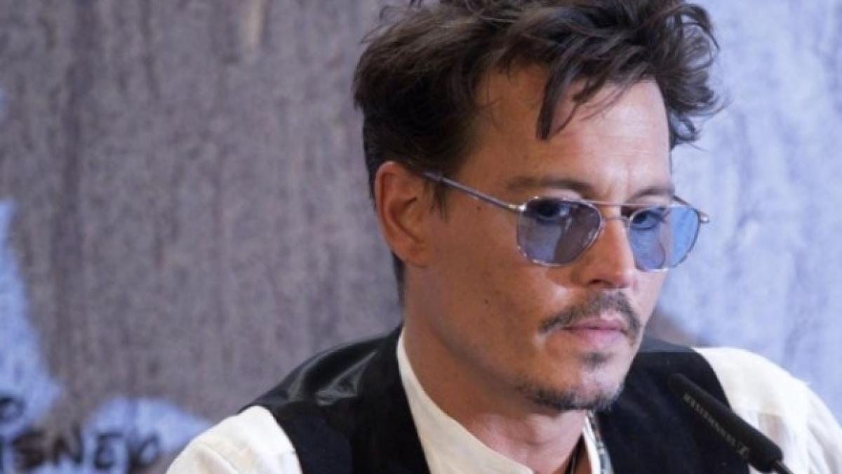 dupa divort are nevoie de bani johnny depp isi vinde casa
