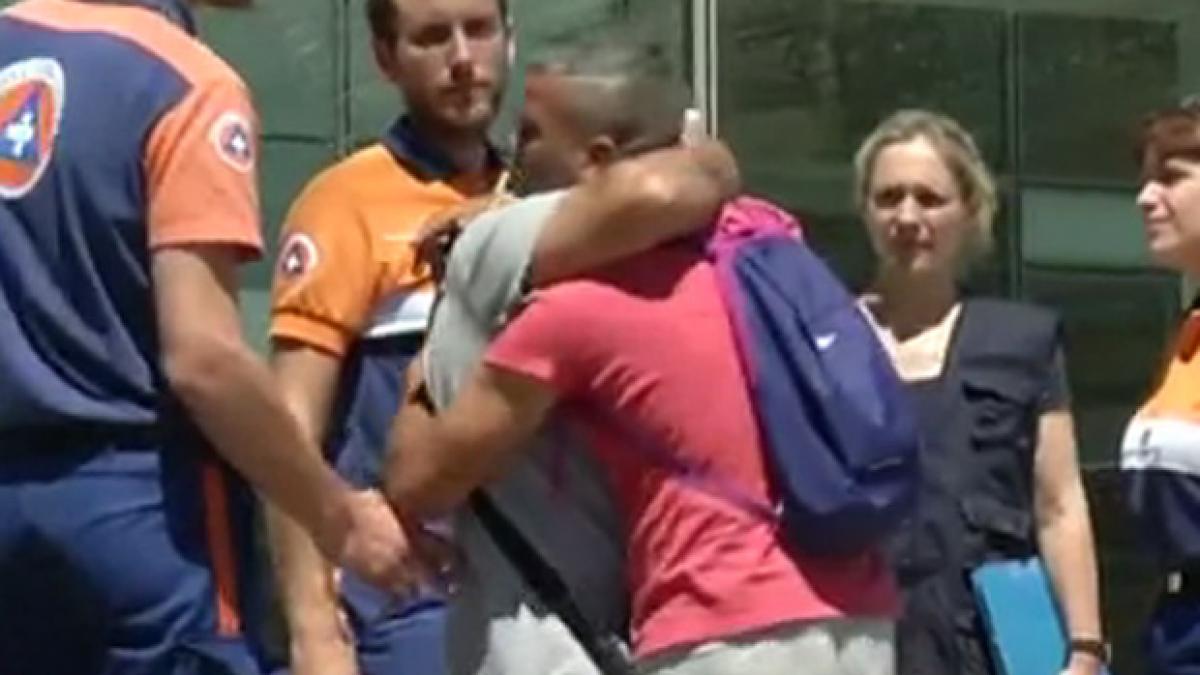 momentul in care un barbat afla ca si a pierdut fiul si sotia in atentatul din nisa imagini