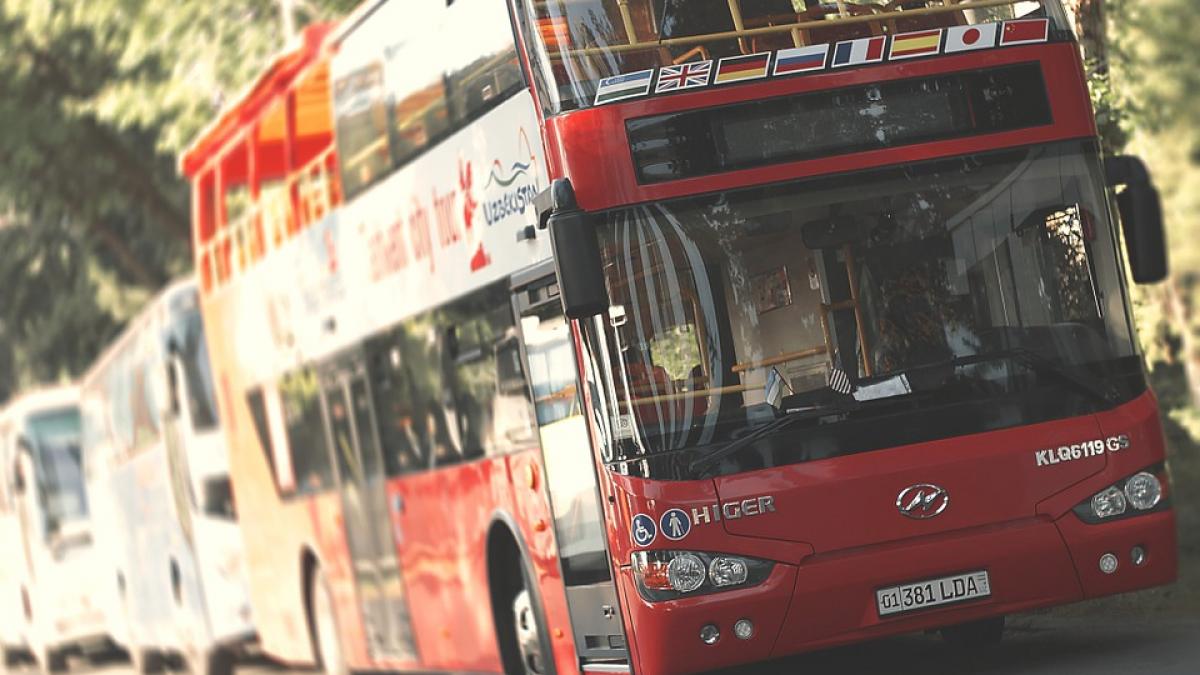 alerta glasgow masini autobuz etaj