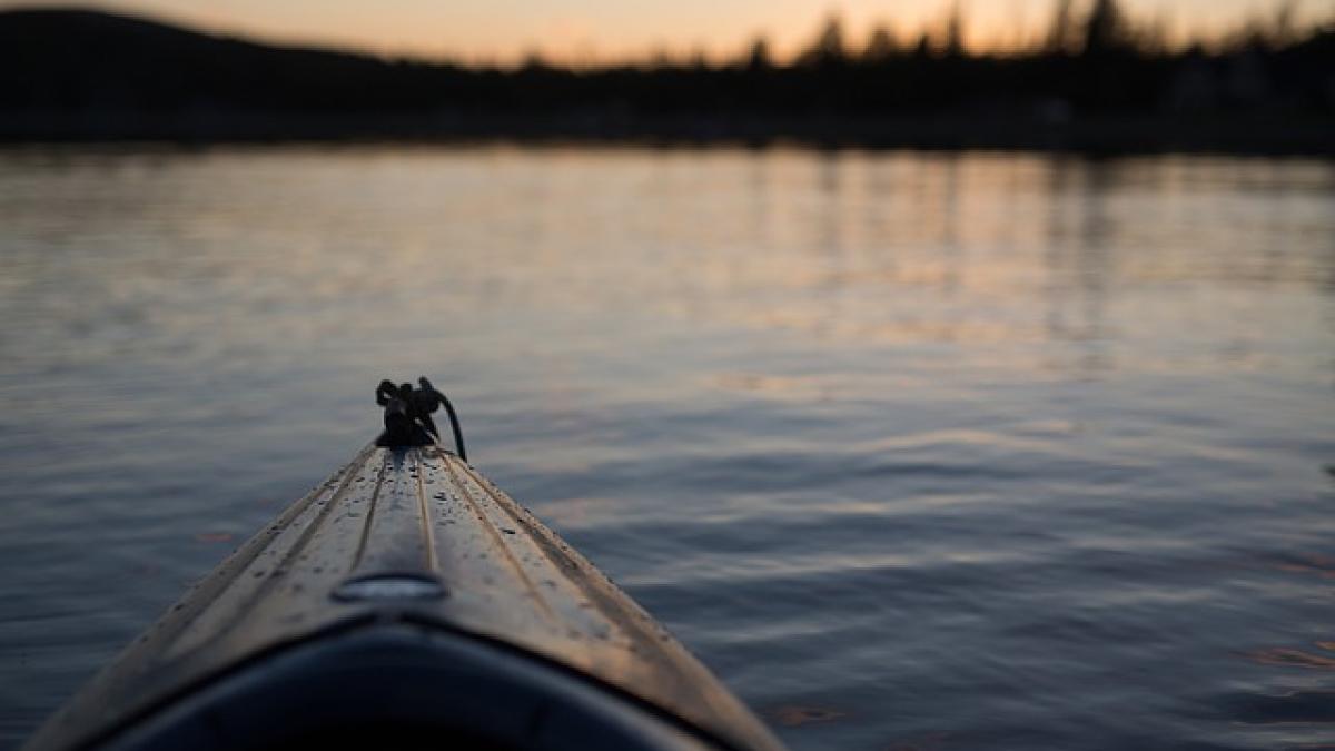 un cunoscut om de afaceri este dat disparut dupa ce s a rasturnat cu barca