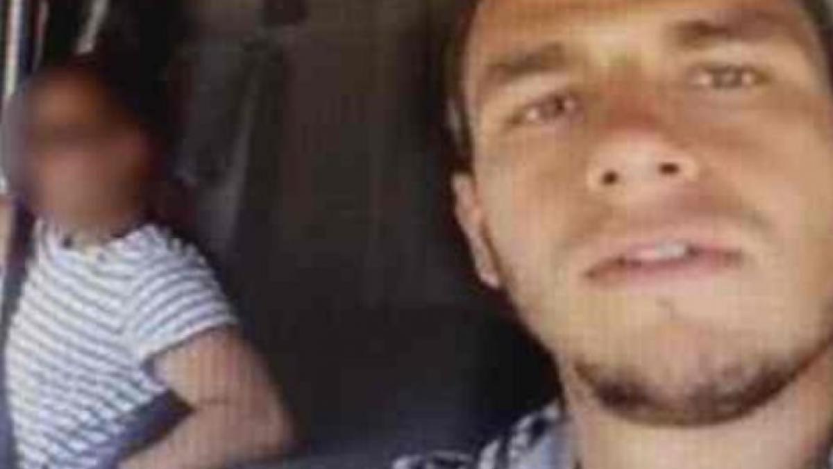 atacatorul din nisa s a fotografiat in camionul cu care a ucis 84 de oameni