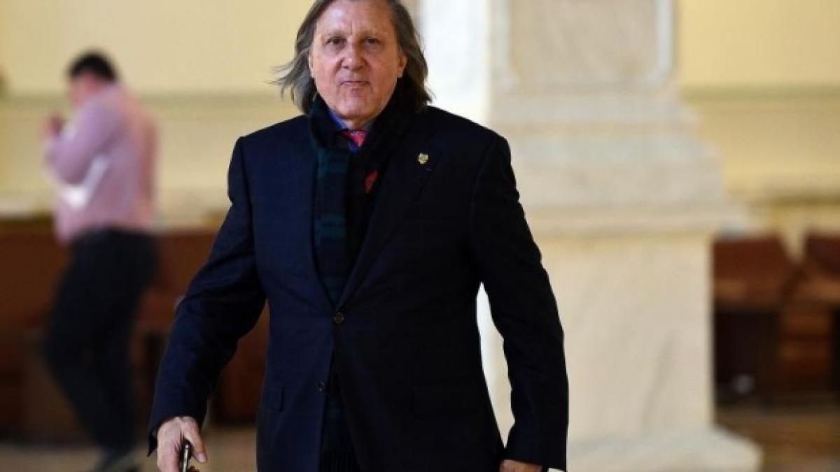 ilie nastase ies din politica acolo sunt doar interese personale si interese de partid