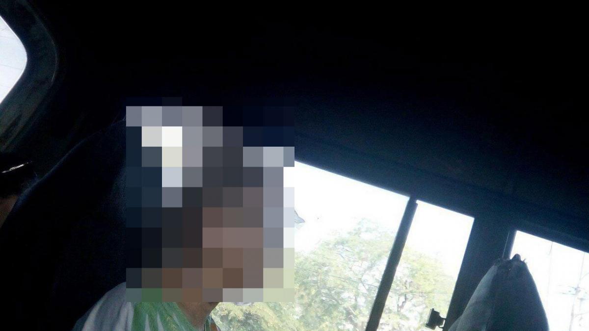 nu mai suporta curentul din maxi taxi ce a facut femeia asta spre uimirea tuturor celor prezenti