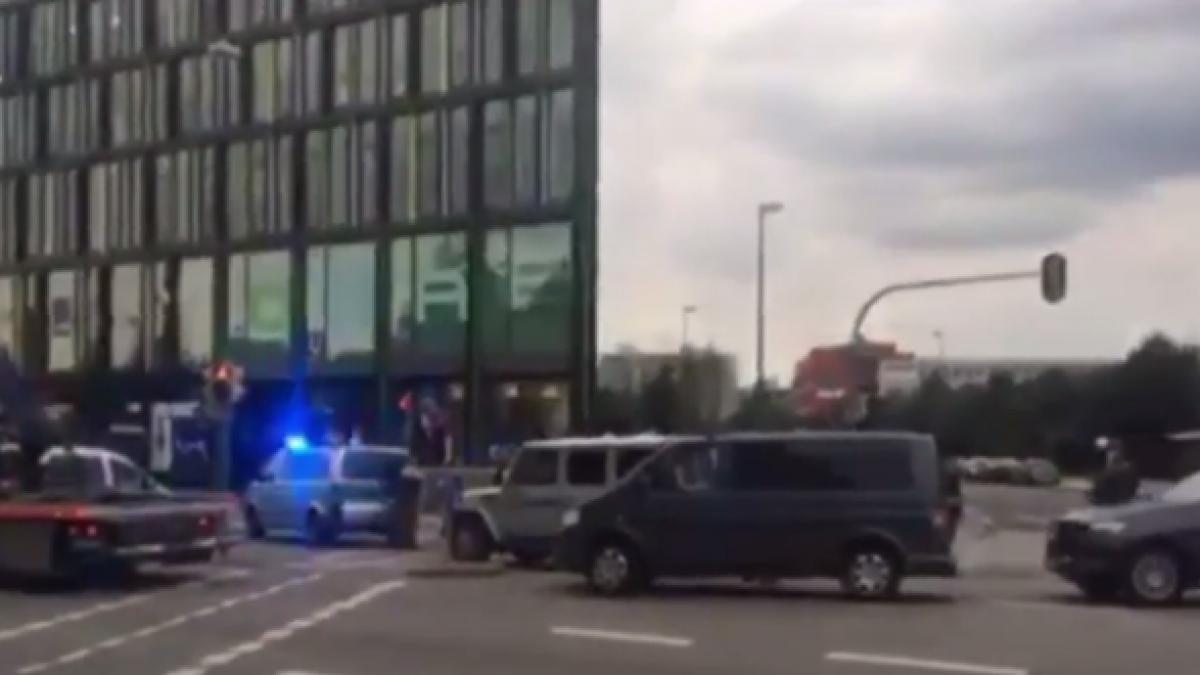 atac armat la munchen apel disperat al politiei germane nu faceti asta