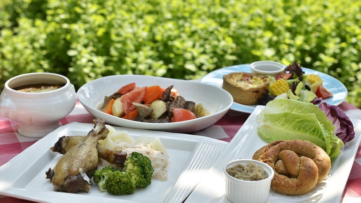 obicei masa pranz alimente mancare