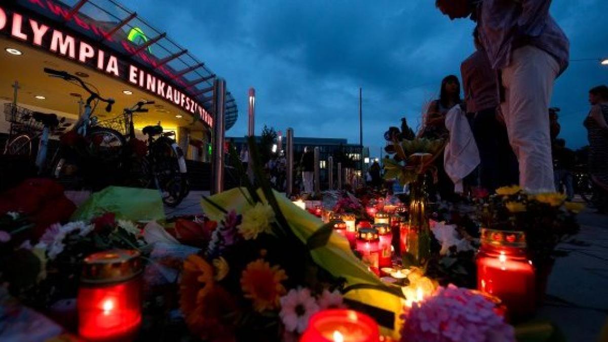 a aparut o noua inregistrare cu atacatorul din munchen imaginile sunt dupa ce adolescentul a ucis