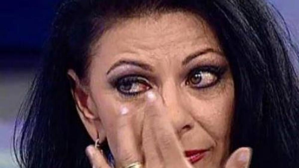 elena carstea in lacrimi o noua tragedie in familia artistei a murit in aceasta dimineata