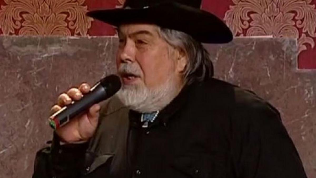 cosmarul artistului ilie micolov cantaretul traieste doar din mila vecinilor