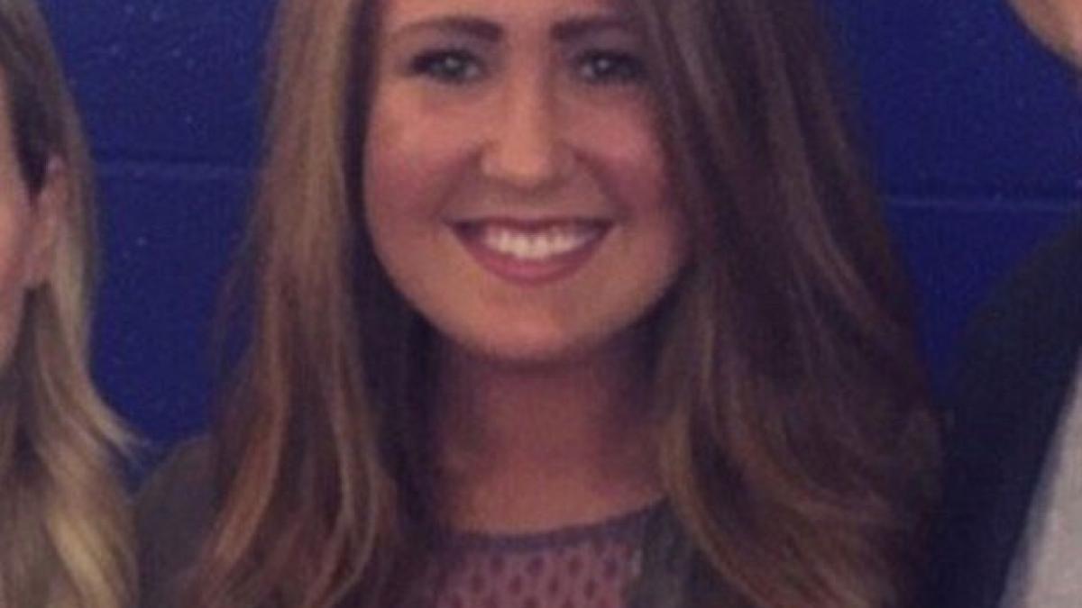 o femeie dezvaluie mesajul ciudat pe care l a primit de un barbat pe care l a sarutat o singura