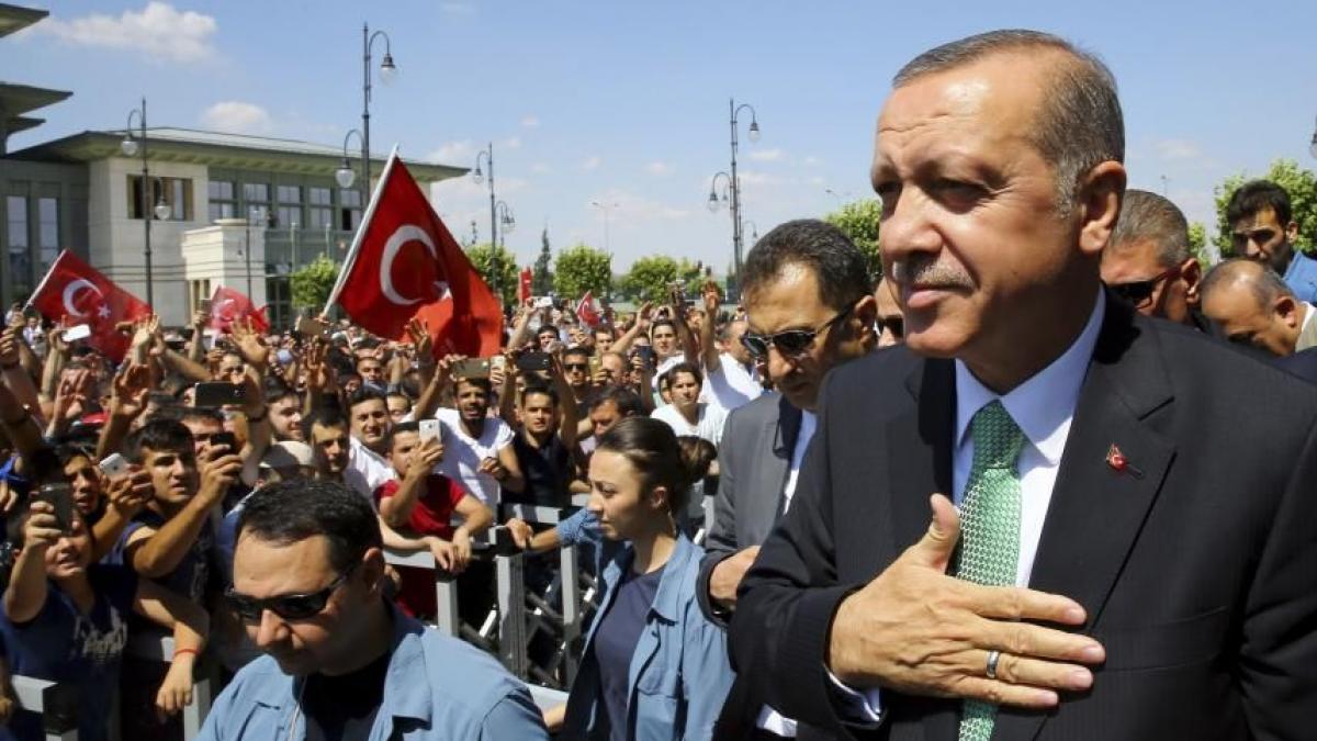 germania fierbe 30 000 de persoane sunt asteptate la un mars de sustinere pentru erdogan