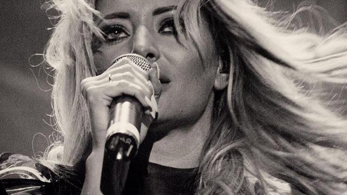 ce a facut delia dupa ce anna lesko a fost impuscata in picior la un concert publicul a reactionat