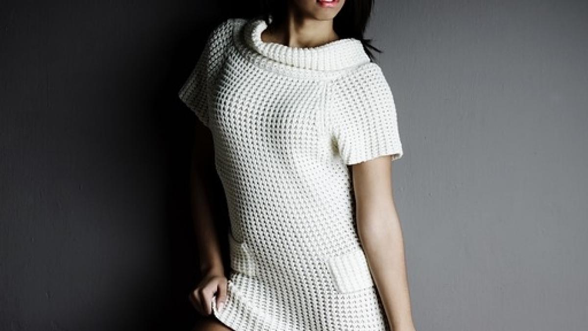 la 52 de ani are numai iubiti adolescenti cum arata femeia