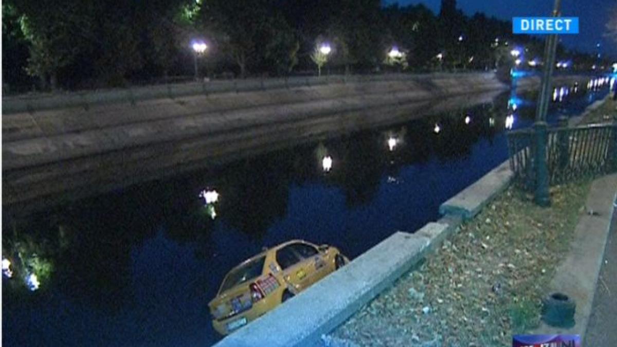 un taximetru a plonjat in raul dambovita