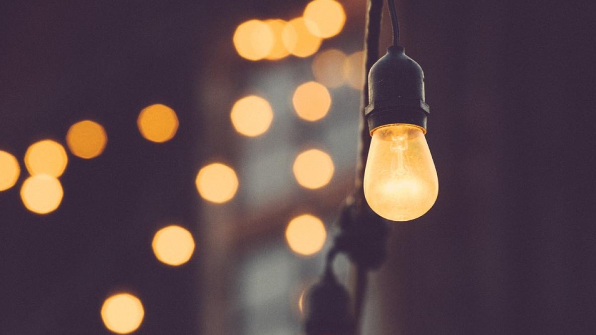 a murit electrocutat