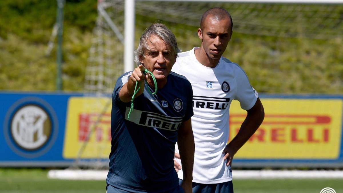 roberto mancini dat afara de la inter milano