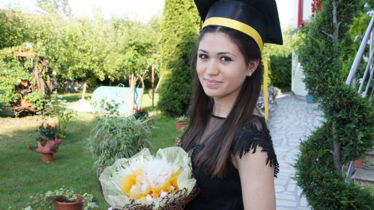 tanara cu 10 la bacalaureat sfatuita de presedintie sa ramana in tara pleaca la studii in anglia