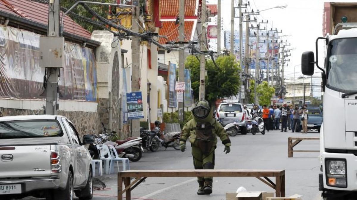 atentate cu bomba in zona turistica a thailandei bilantul mortilor in crestere e un sabotaj menit
