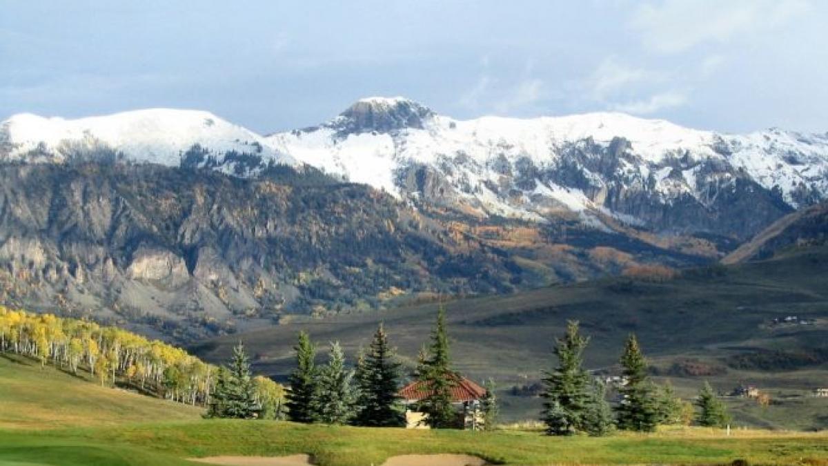 a nins din nou la munte a doua zi cu zapada in mijlocul verii