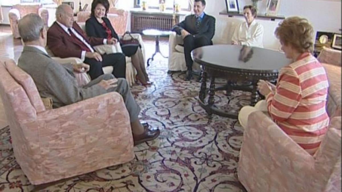 dan voiculescu regina ana a romaniei un simbol al demnitatii onoarei si curajului